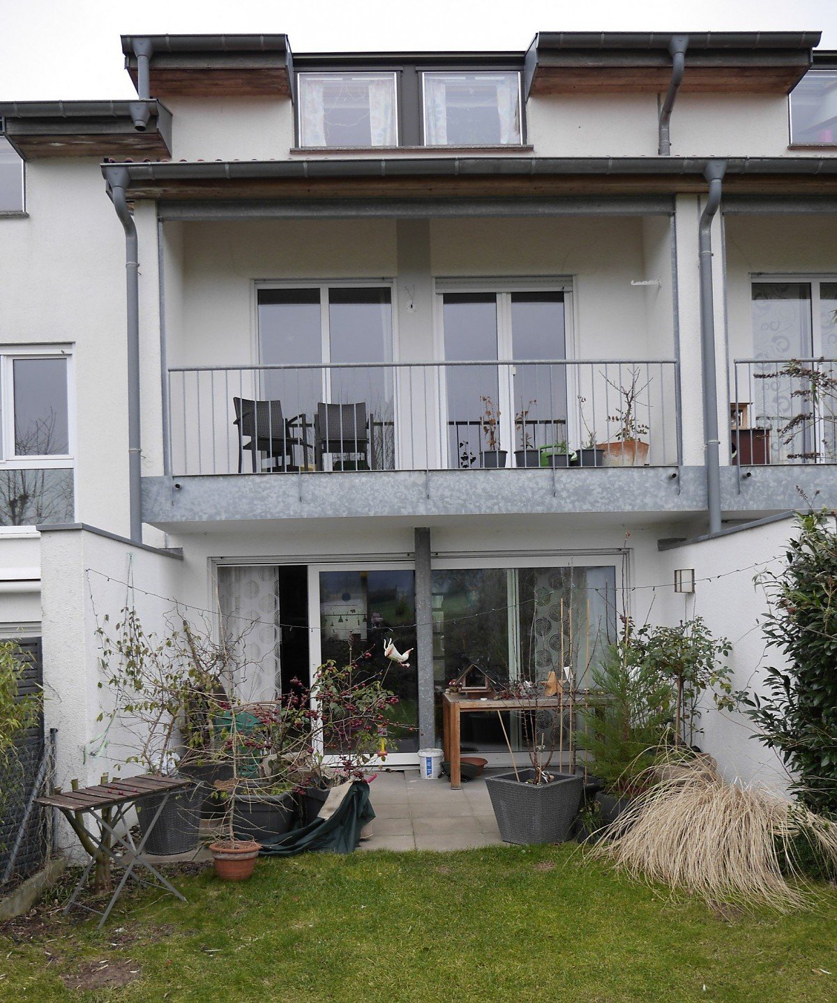 Foto Reihenhaus in Feldrandlage von Roßdorf