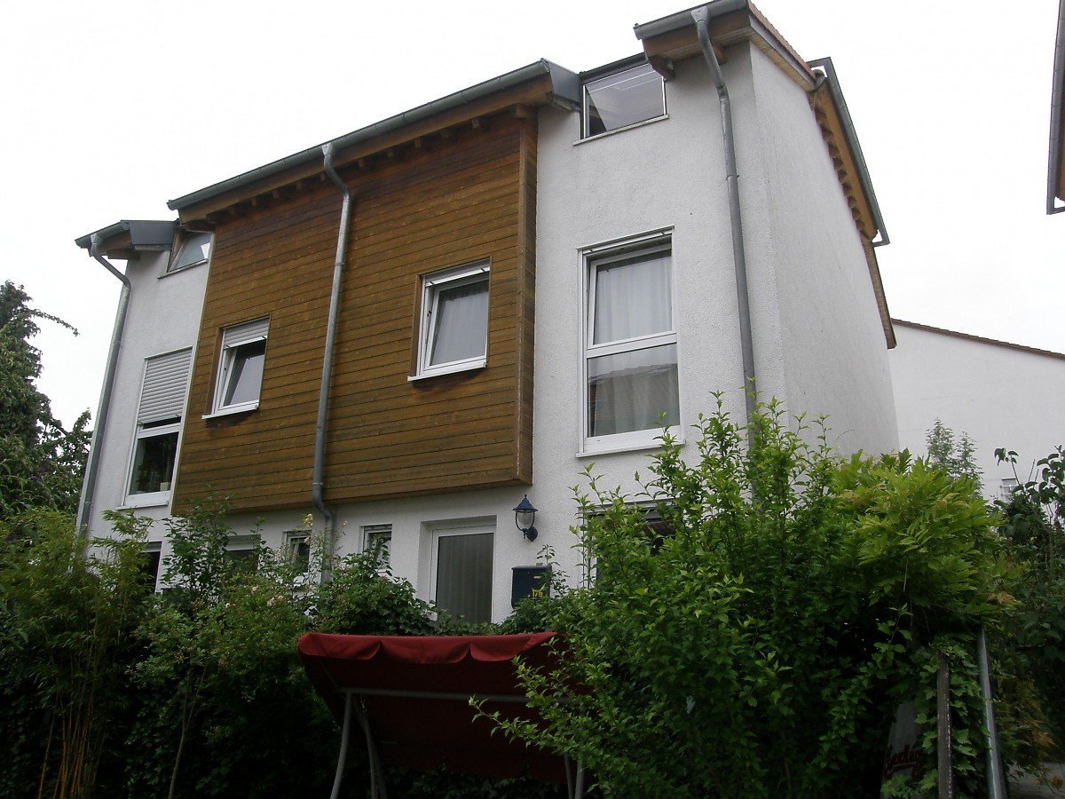 Foto Einfamilien DHH in Roßdorf