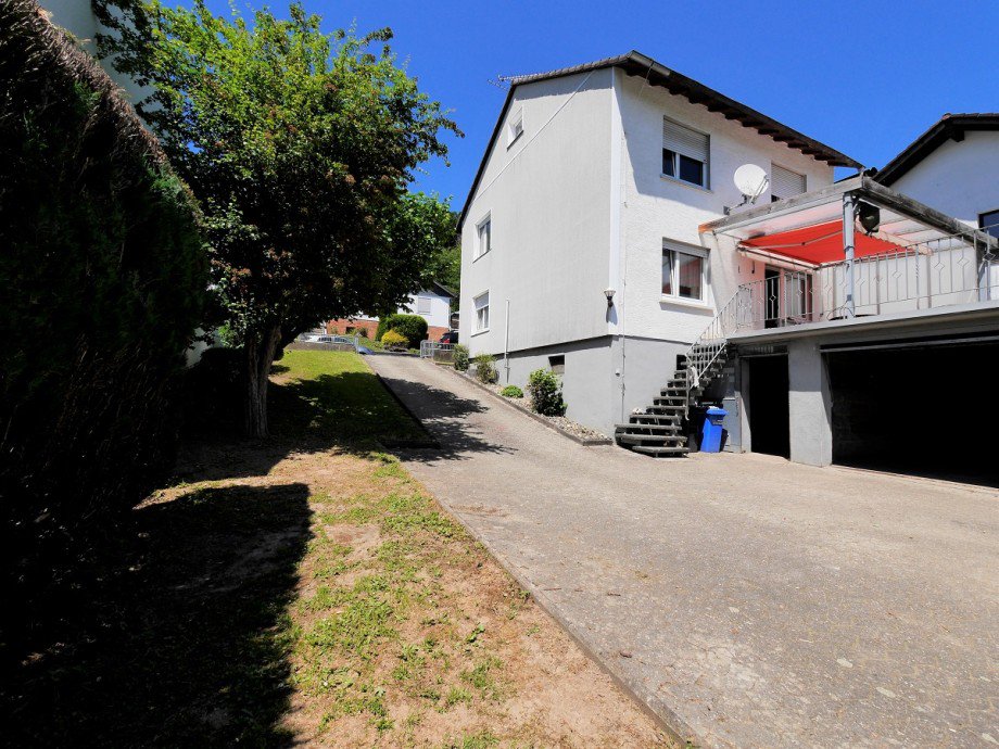 Hofansicht Einfamilienhaus Gro�-Bieberau