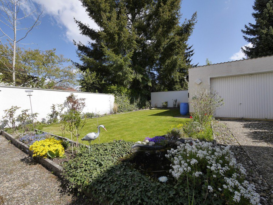 Blick vom Hof Einfamilienhaus Darmstadt-Eberstadt