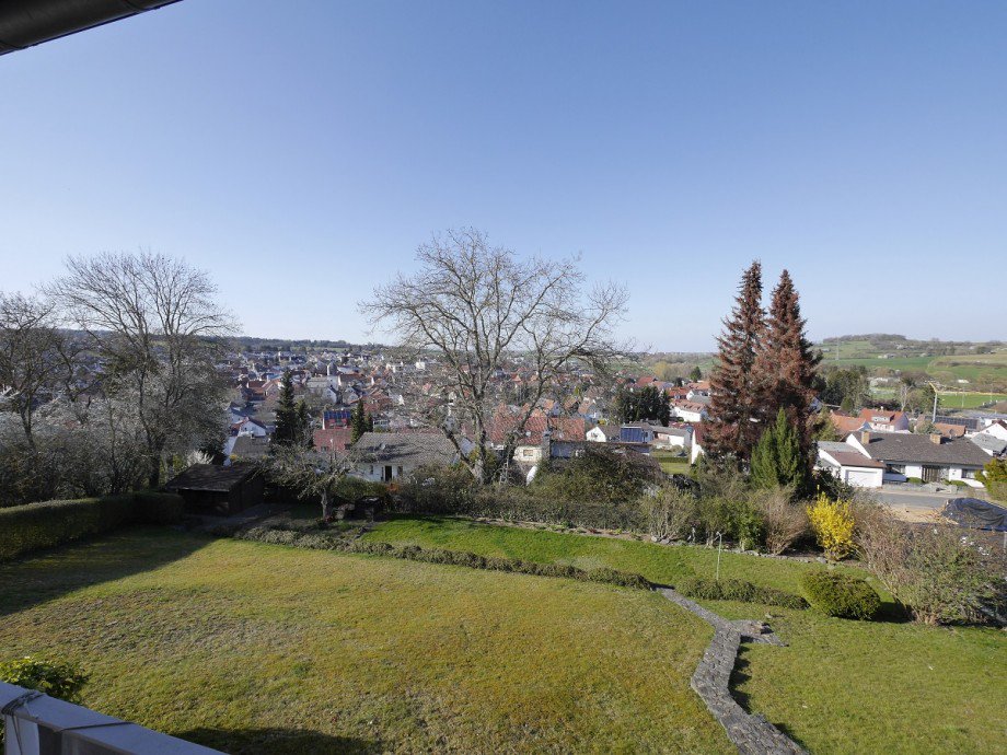 Ausblick Balkon Einfamilienhaus Gross-Bieberau